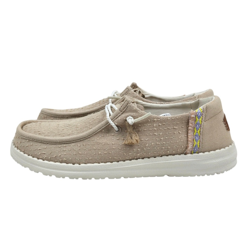 Hey Dude Wendy Perf Canvas Loafers Irish Cream Size 9 Slip Ons 43111-0NG Worn 1X